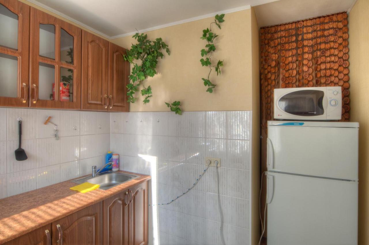 Квартира По Улице Федорова 1 Kiev Bagian luar foto