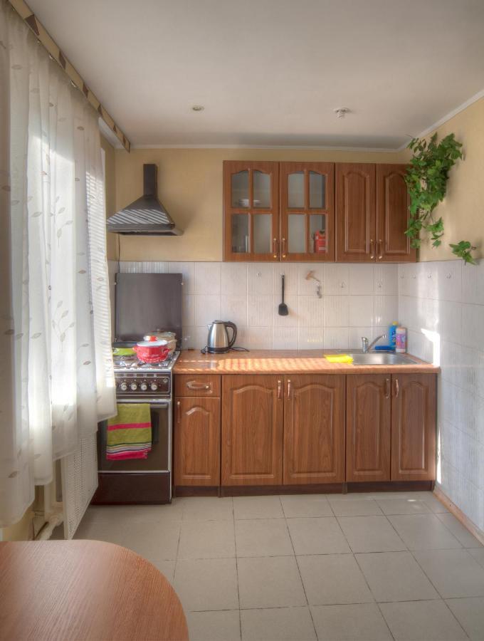 Квартира По Улице Федорова 1 Kiev Bagian luar foto