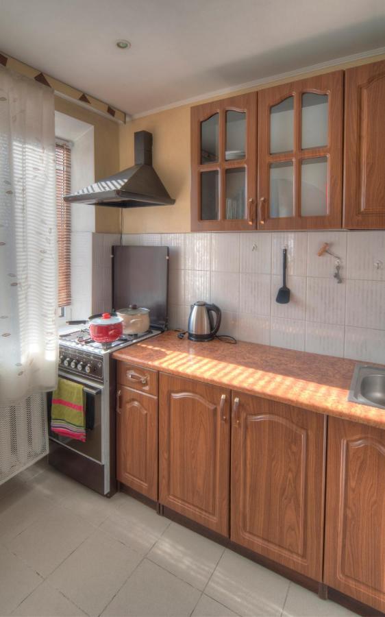 Квартира По Улице Федорова 1 Kiev Bagian luar foto