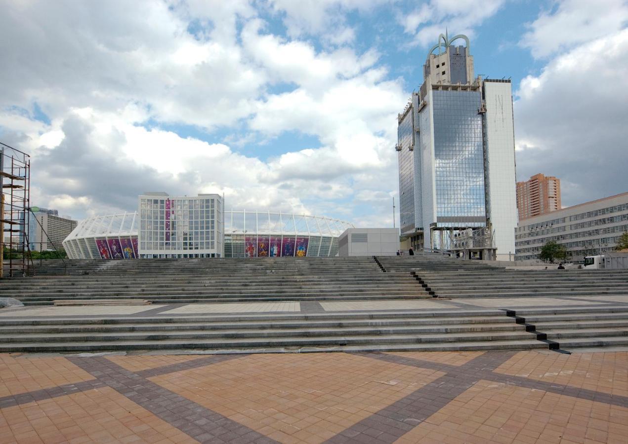 Квартира По Улице Федорова 1 Kiev Bagian luar foto
